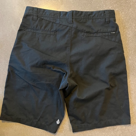 Volcom Shorts Size 33 - Picture 2 of 2